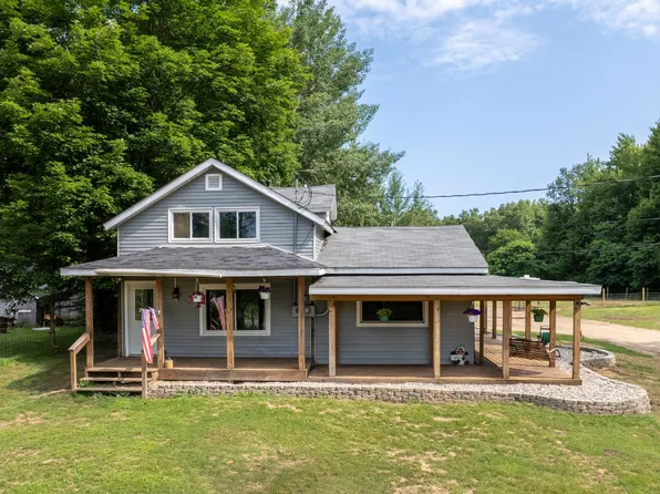 58626 County Road 384, Grand Junction, MI 49056