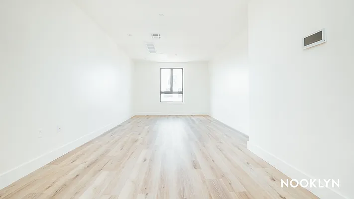 Rented by Nooklyn NYC LLC | media 39