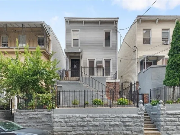 2320 Cambreleng Avenue, Bronx, NY 10458