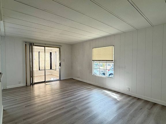 4th image of 2202 Miramont Cir