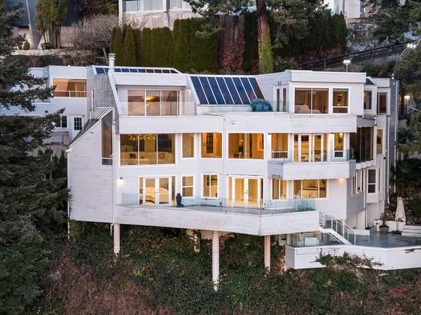 5530 Parthenon Pl, West Vancouver, BC V7W 2V7