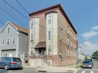 150 5th St, Elizabethport, NJ 07206