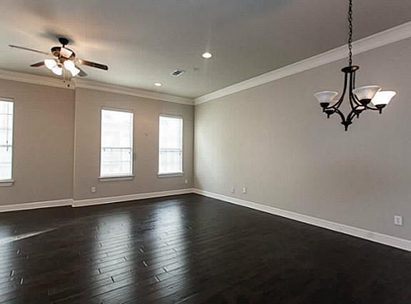 5th image of 2316 Stutz Dr