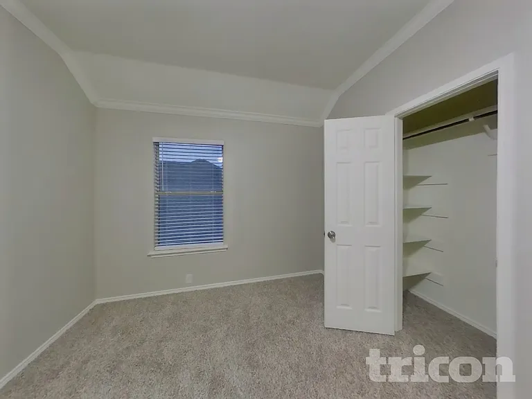 11222 Raveneaux Dr — Photo 18