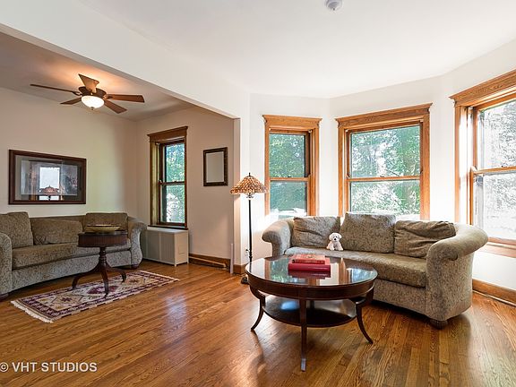 5th image of 1737 W Barry Ave #C
