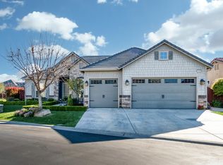 4160 N Newport Bay, Clovis, CA 93619