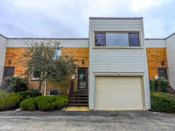 364 Cedar Tree Ct, Hoffman Estates, IL 60169