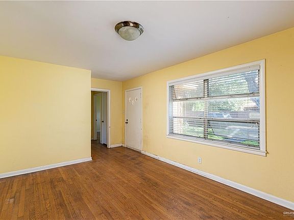 5th image of 1518 Vine Ave