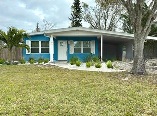 105 Emerald Ln, Largo, FL 33771