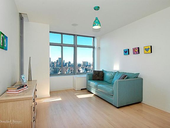 3rd image of 188 E 64th St #2701/2