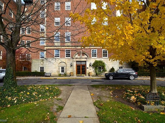 2nd image of 13415 Shaker Blvd APT 11B1