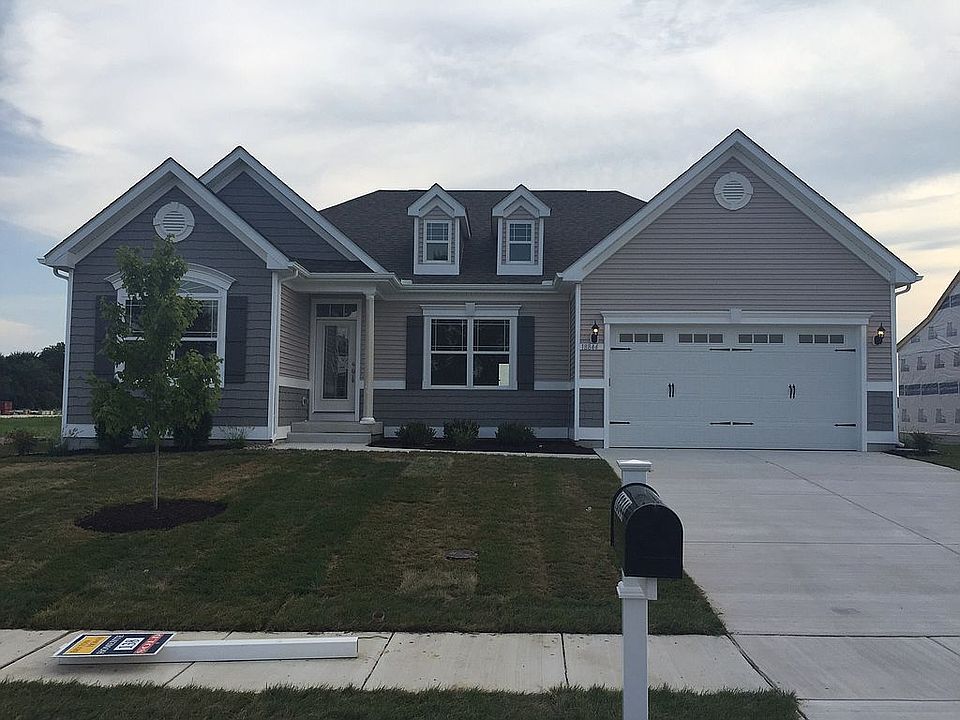 1st image of 18844 Riverwalk Dr