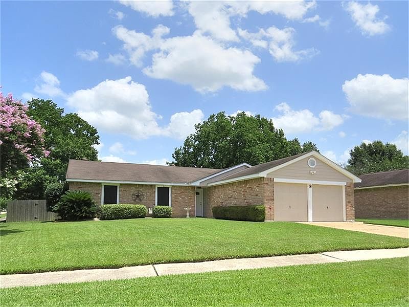 1st image of 14246 Montaigne Dr