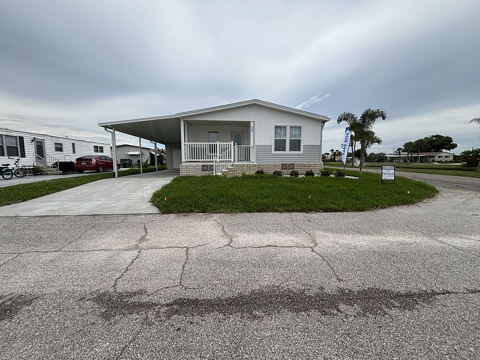 1st image of 952 W Posadas Ave #582
