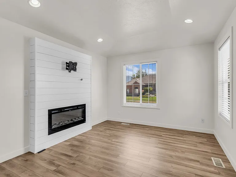 1468 W Flint Meadow Dr — Photo 17