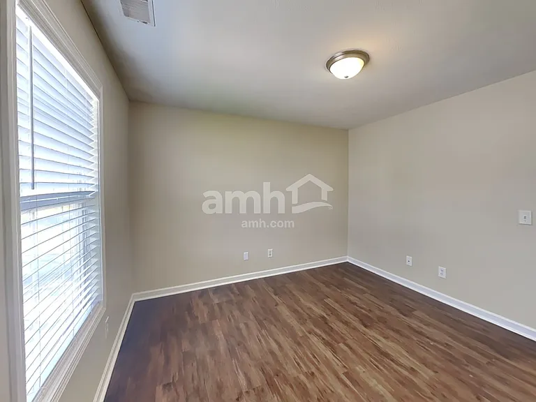 733 Clear Cir — Photo 20