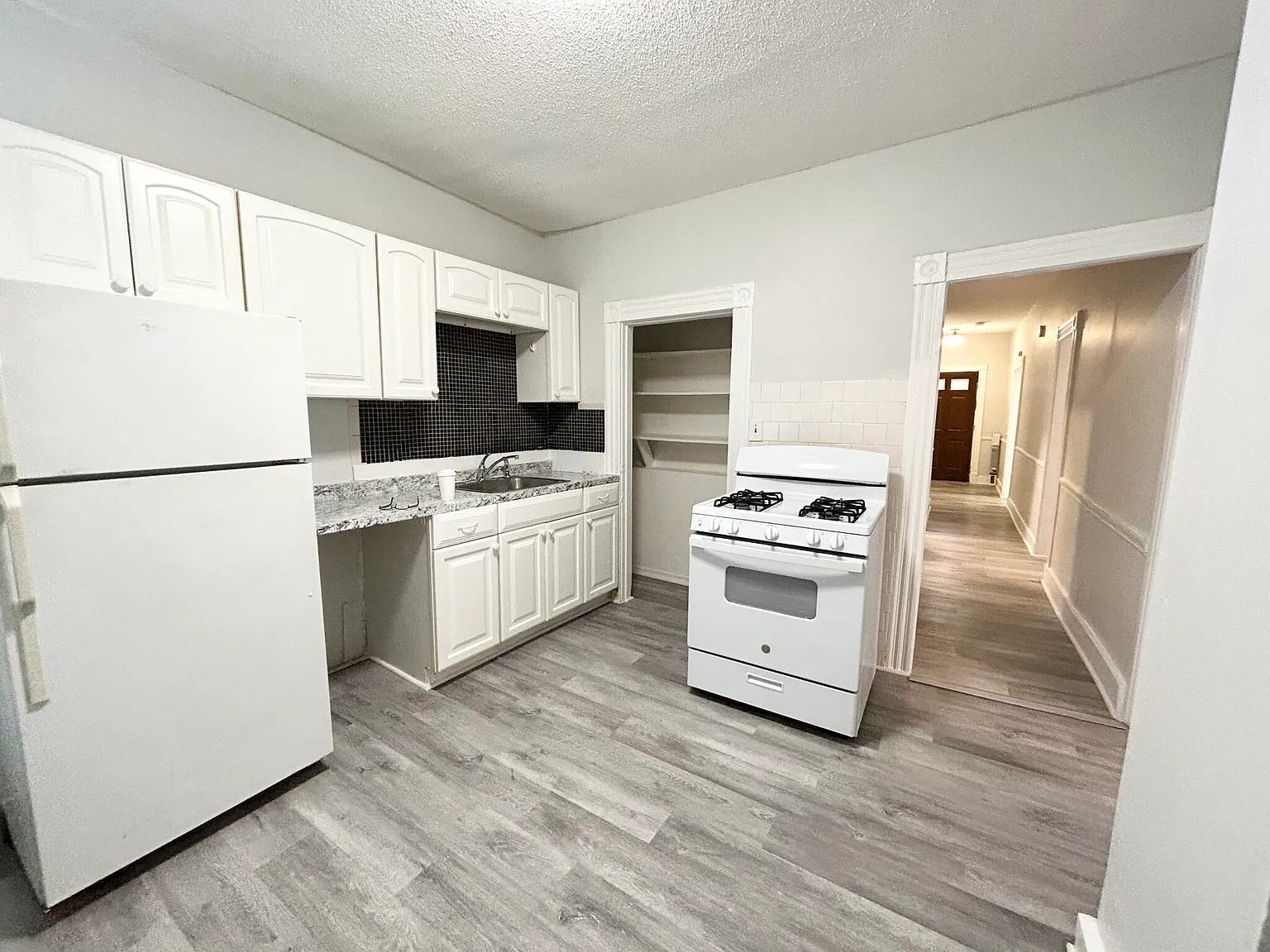 3 bed, 1.0 bath, $3,200 — Photo 1