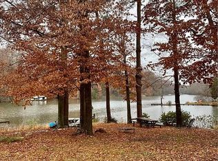 7380 Lakeshore Dr, Quinton, VA 23141
