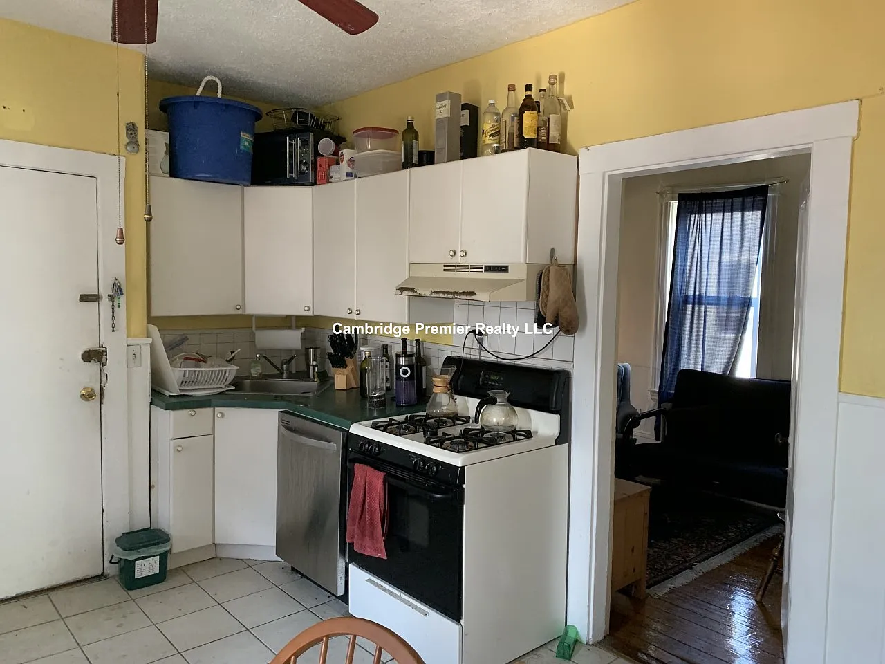 2 bed, 880 sqft, $3,500 — Photo 1