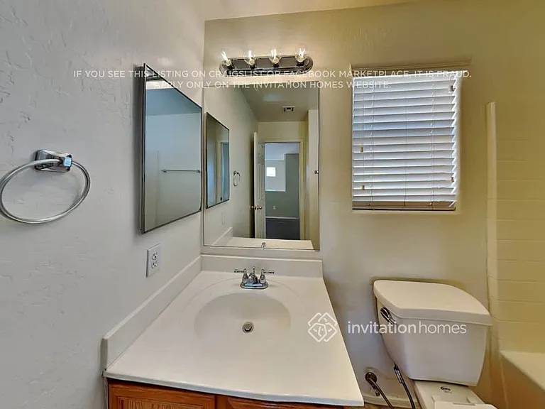 7106 N 77th Dr — Photo 14