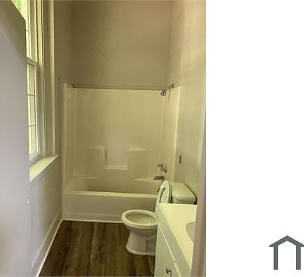 2nd image of 27 Hege Dr