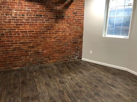 3rd image of 2123 W 1st Ave #7
