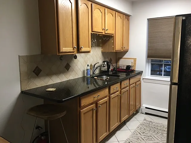 1 bed, 650 sqft, $2,100 — Photo 4