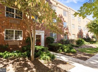 1630 W Abingdon Dr APT 301, Alexandria, VA 22314