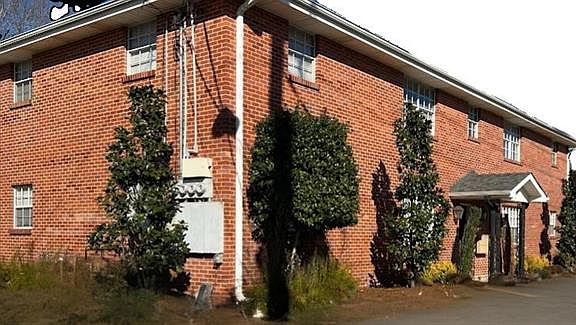 2nd image of 419 Pink St APT C