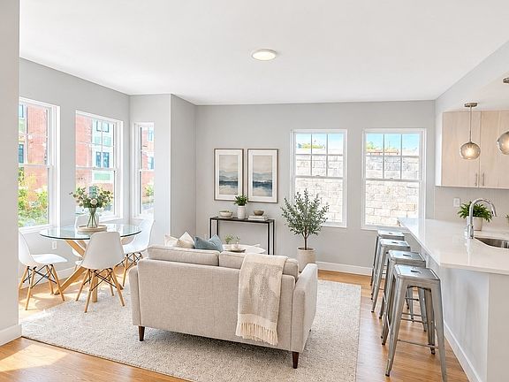 3rd image of 98 Prescott St #3C