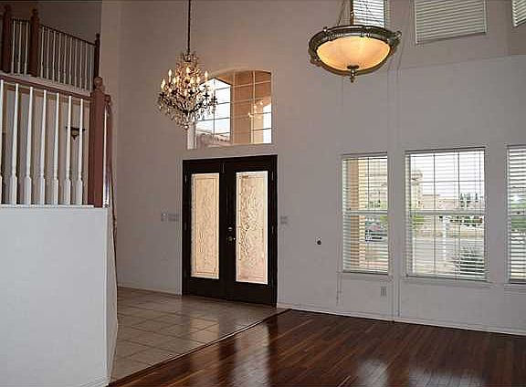 3rd image of 4412 Loma Suave Ln