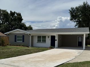 1215 E Alfred St, Tavares, FL 32778