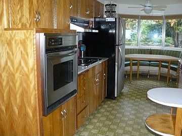 Kitchen with breakfast nook
