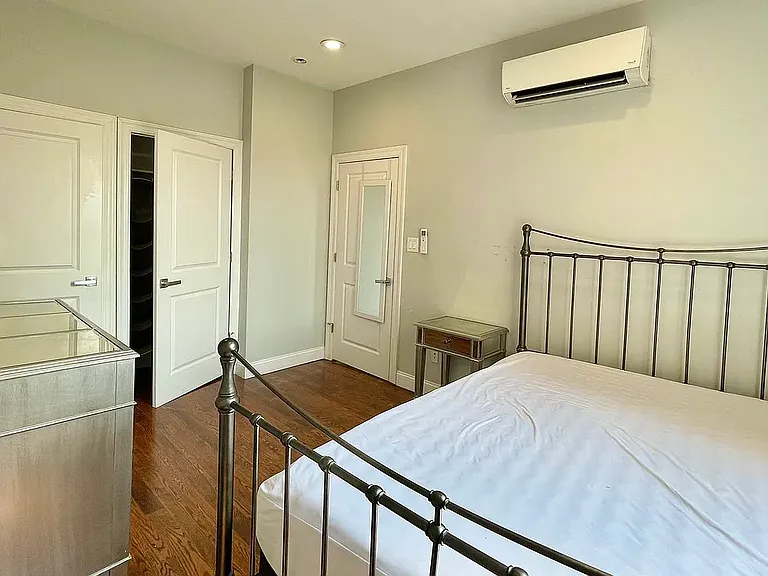 227 Lenox Ave #5 — Photo 8