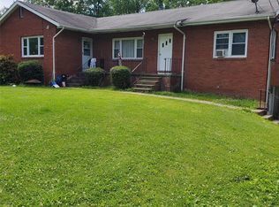 191 Plains Rd APT 3, Walden, NY 12586