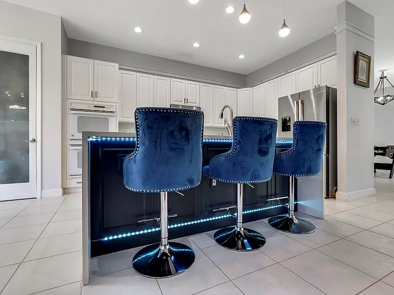 19084 Skyridge Cir — Photo 12