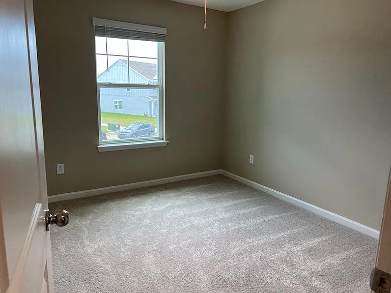 12886 Josslyn Ln — Photo 16