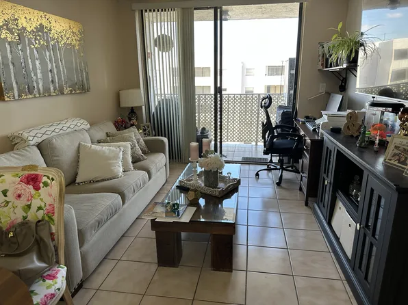 8145 NW 7th St APT 505, Miami, FL 33126