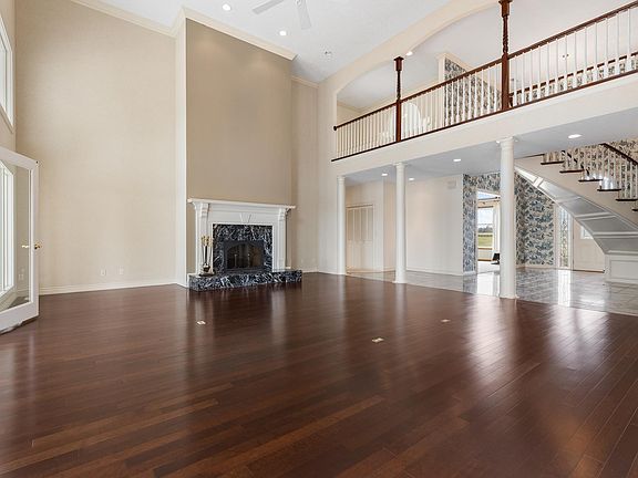 5th image of 2734 Wolf Springs Rd