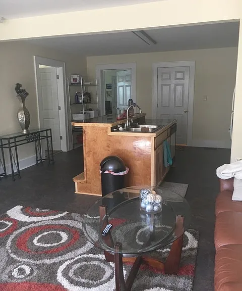 92 W Union St — Photo 16