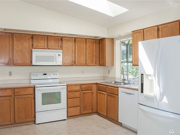 2nd image of 14312 72nd Avenue Ct E