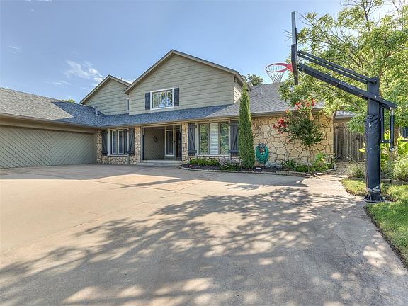 3rd image of 3208 Broken Bow Ct