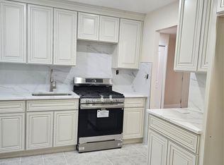 1222 Simpson St APT 2, Bronx, NY 10459