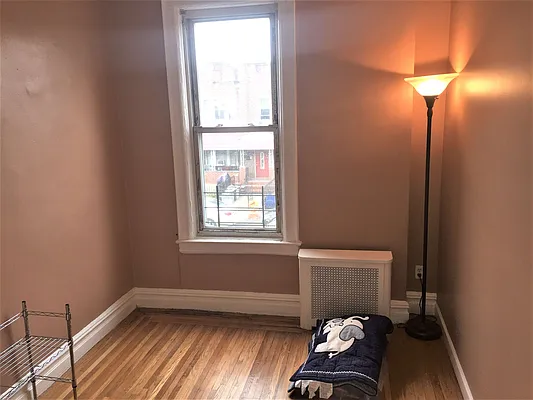 Rented by RealTegrity NY LLC | media 28