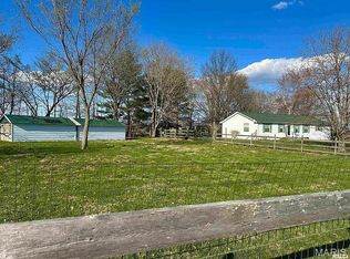 1219 Buchanan Rd, Iuka, IL 62849