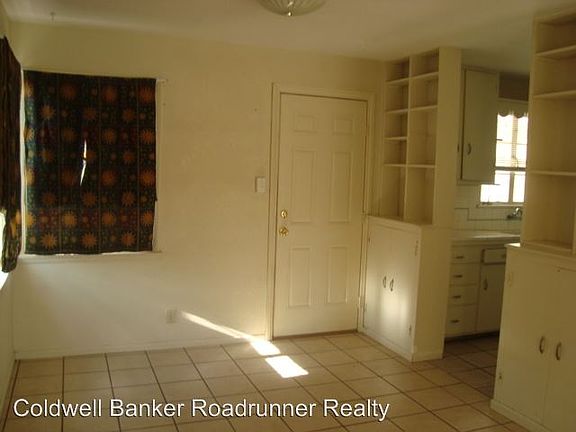 3rd image of 73404 Sun Valley Dr