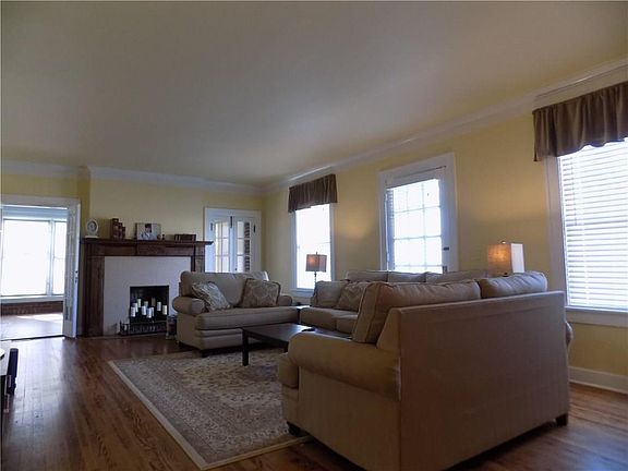 2nd image of 1440 N Everest Ave