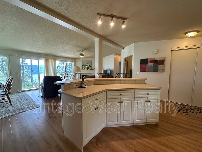 2 bed, 2.0 bath, $2,795 — Photo 4