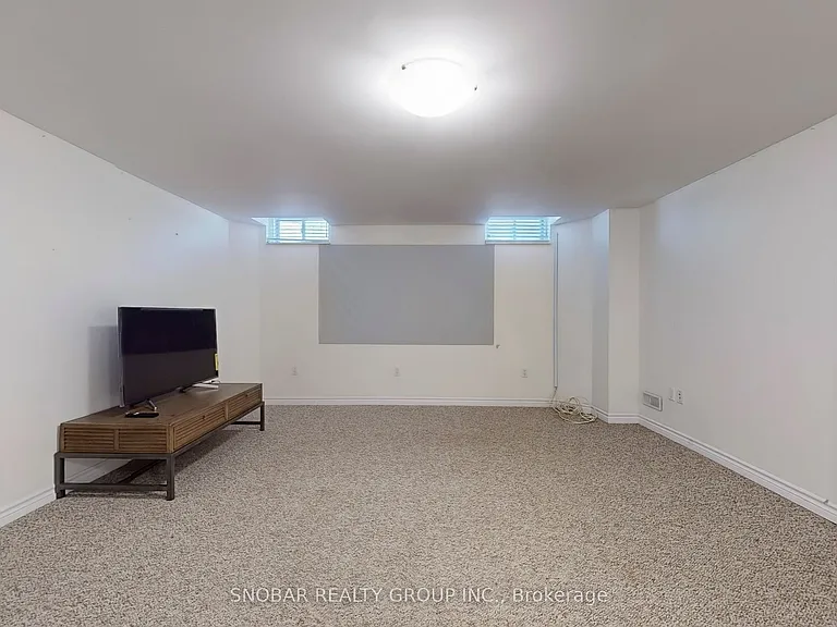 2213 Blackbird Ct — Photo 42