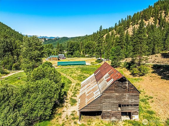 4th image of 10495 Merry Canyon Road